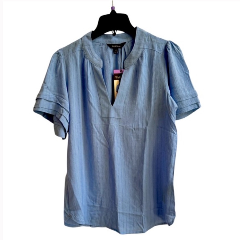 NWT Women’s Well Worn Blue Small V-Neck Blouse